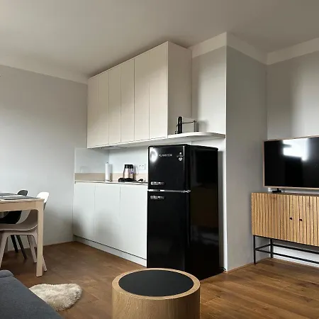- Krkonose Apartman Bratrouchov